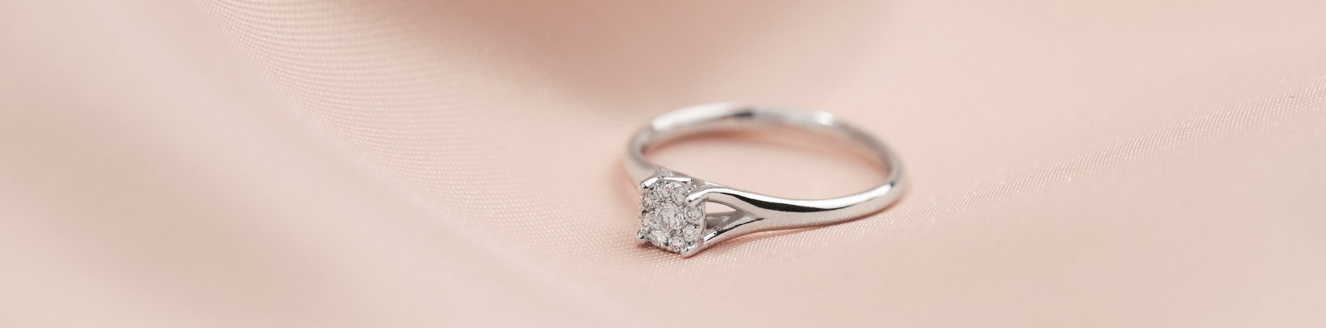 Brilijantski prsten, 253